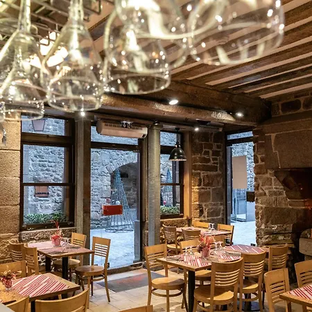 Les Terrasses Poulard Mont-Saint-Michel