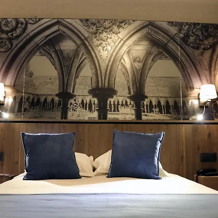 Les Terrasses Poulard Hotel Mont St. Michel