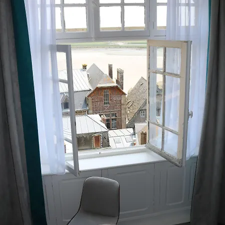 Les Terrasses Poulard Hotel