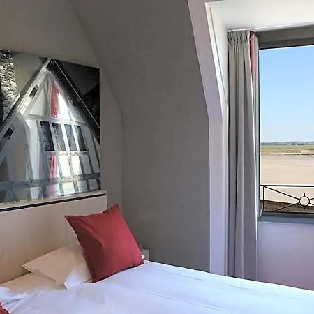La Confiance Hotel 3*