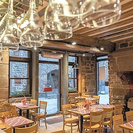 La Confiance Hotel