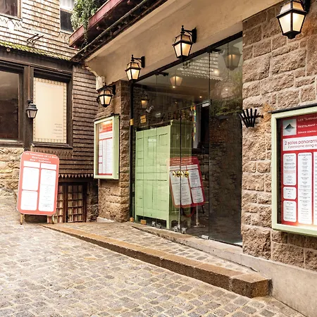 La Confiance Hotel 3*