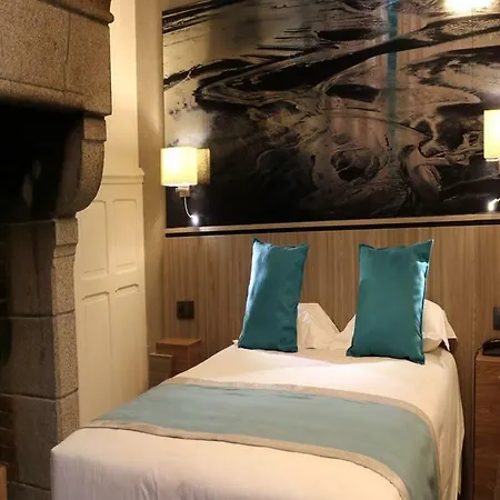 Les Terrasses Poulard Hotel Mont St. Michel