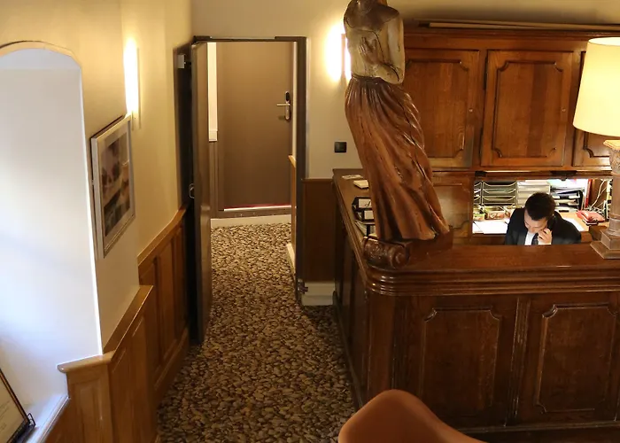 Отель La Confiance Mont-Saint-Michel